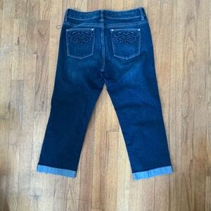 White House Black Market cropped jeans. Size 4